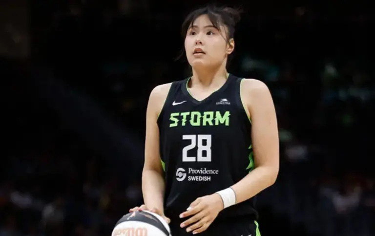 阵西班牙的, 的比赛数据, 队期间