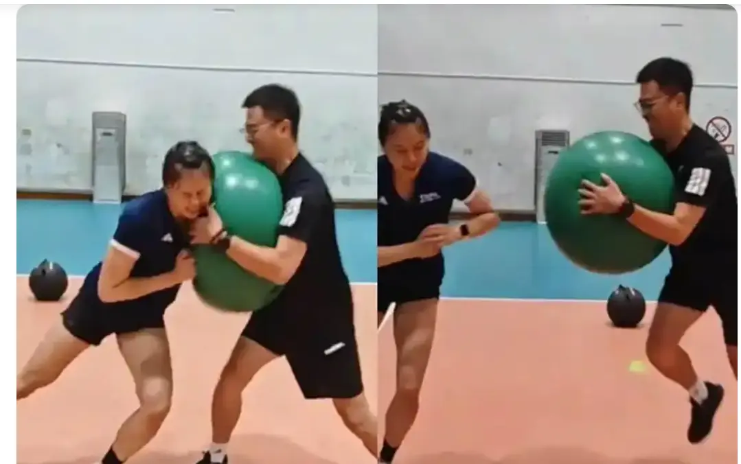 万梓玥和高, 排发生了翻 万梓玥和高, 排发生了翻