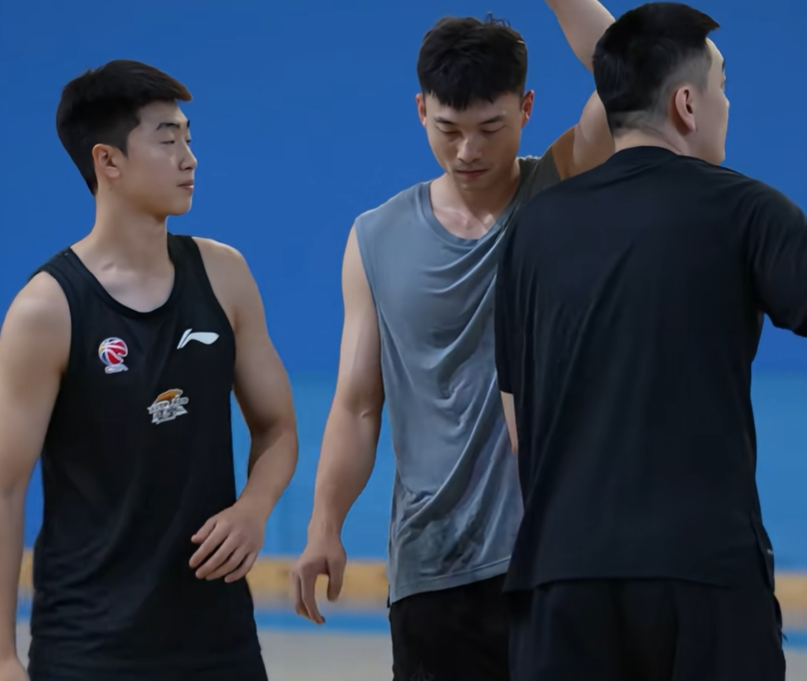 dingy, 特地走到王 dingy, 特地走到王