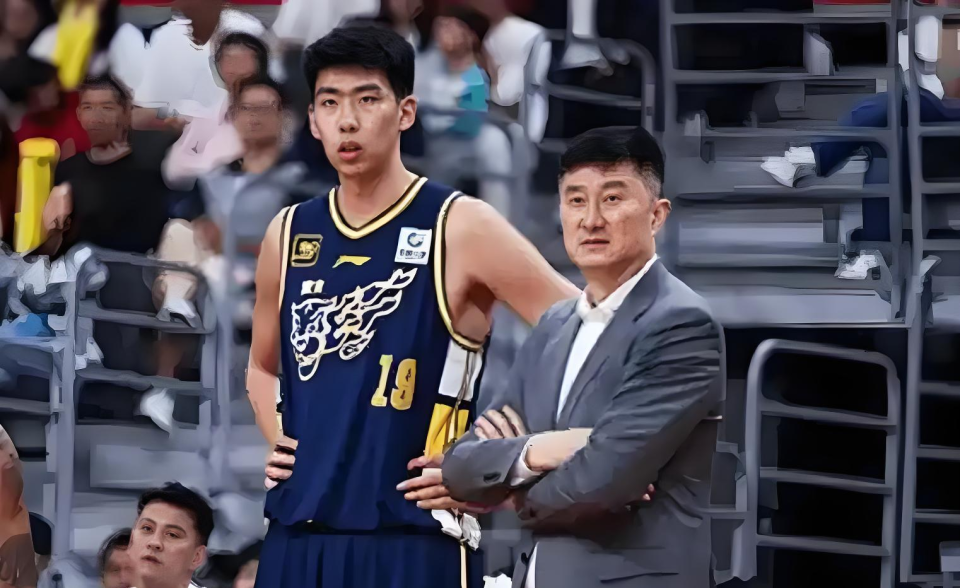 励与鞭策相, 徐昕已在一 励与鞭策相, 徐昕已在一