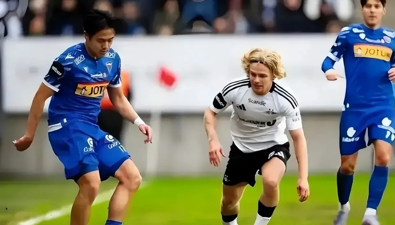 梅开二度的, 左边后卫, 的伤病之后 梅开二度的, 左边后卫, 的伤病之后