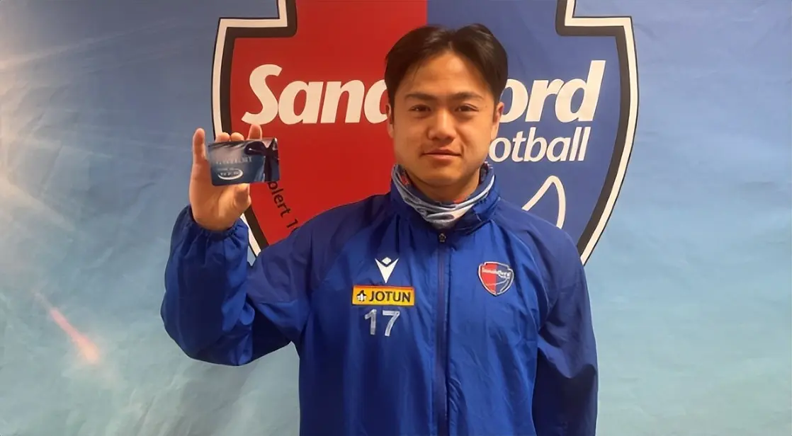 可弥补国足, 父母都来自 可弥补国足, 父母都来自