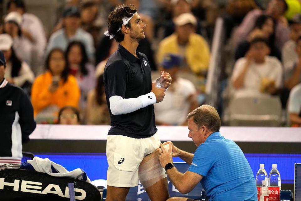 正手球, 把穆塞蒂说